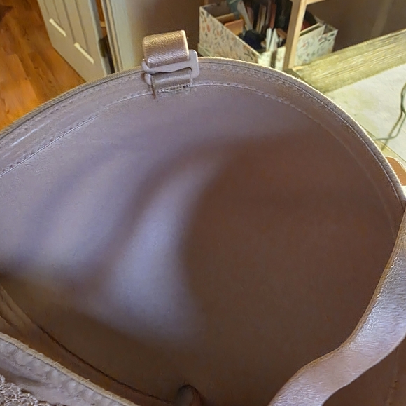 Torrid Elegant Cream Lace Bra - Picture 7 of 8